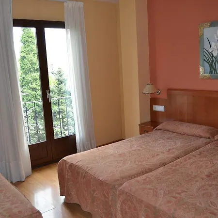 Quevedo Guest house 2*